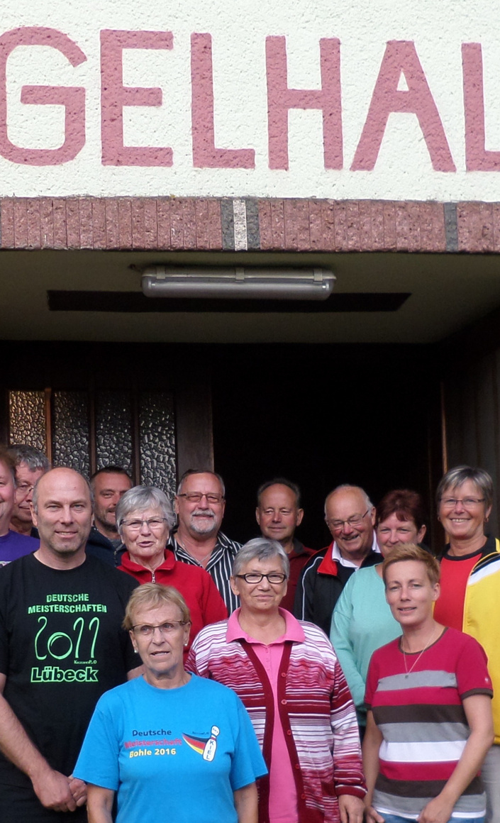 Neue Eingangstür für Kegelhalle in Arendsee