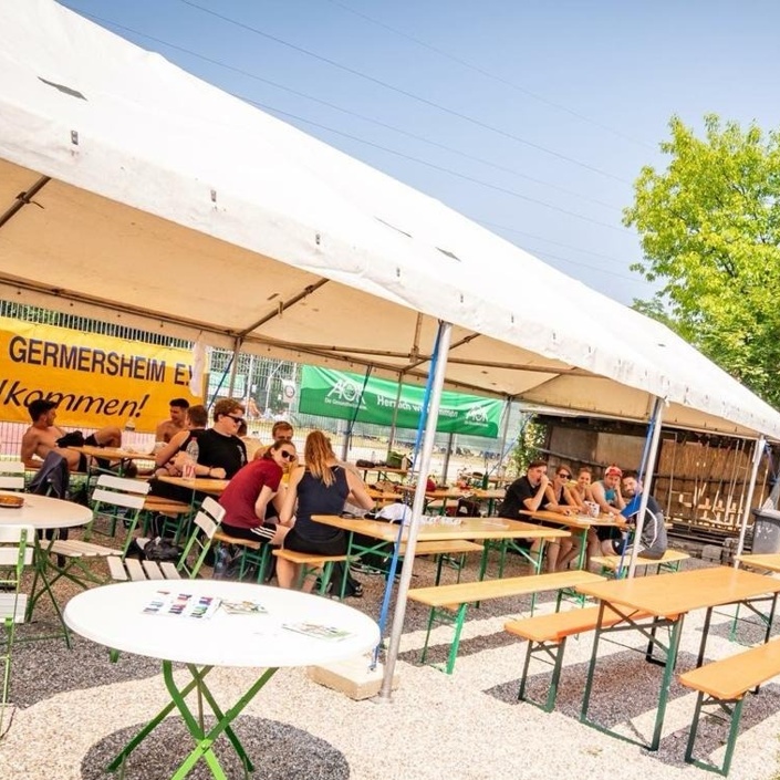 Neues Zelt für die Freizeitanlage der Turnerschaft Germersheim