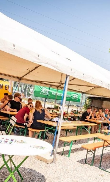 Neues Zelt für die Freizeitanlage der Turnerschaft Germersheim