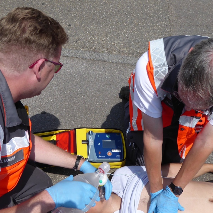 AED für Helfer vor Ort