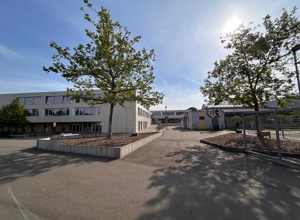 Kletterwand für den Schulhof der IGS Rülzheim