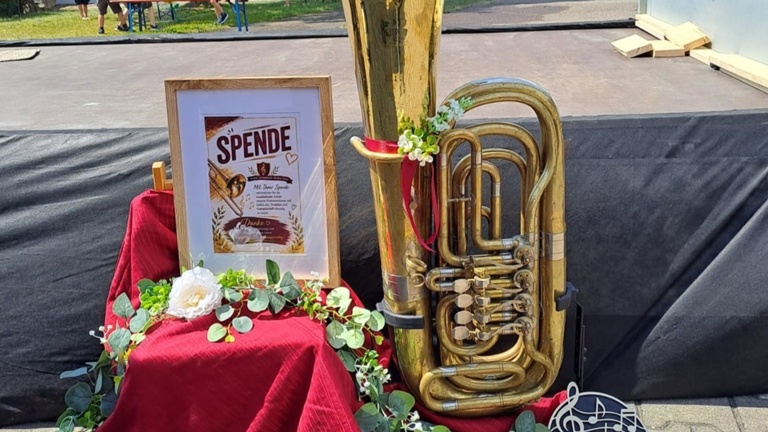 Eine neue Tuba für unseren Posaunenchor Heroldingen