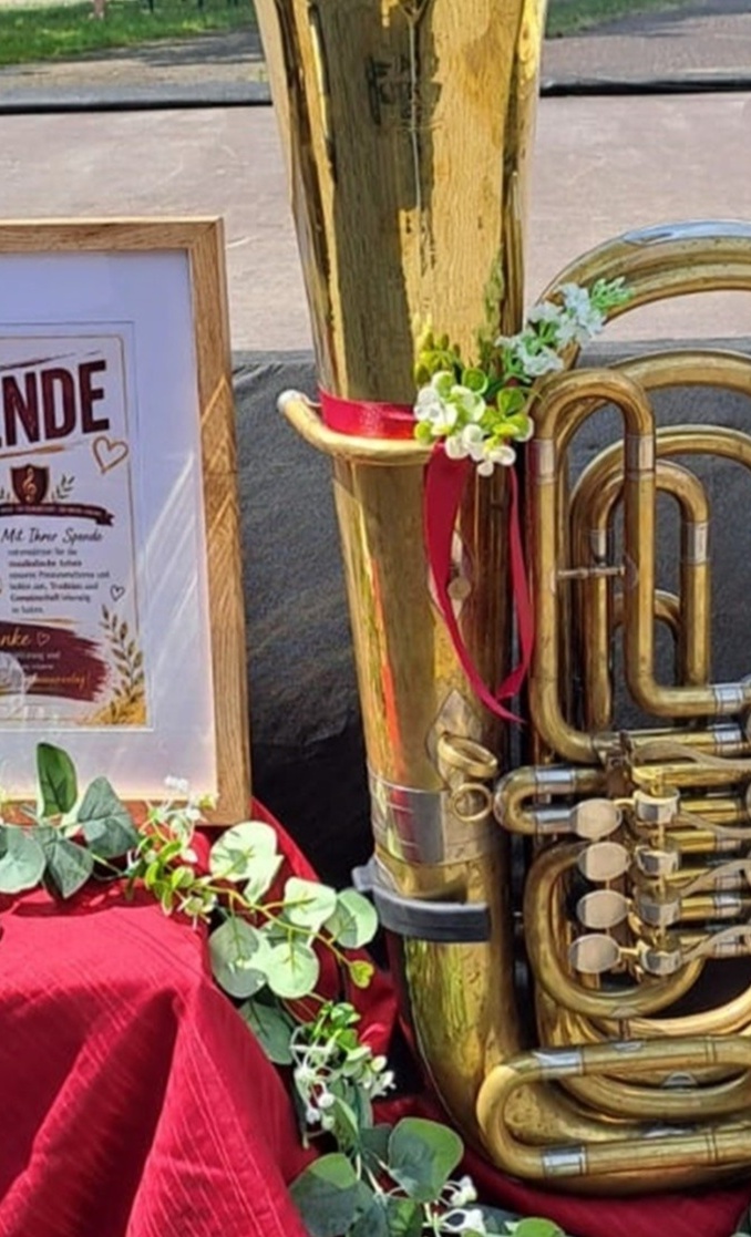 Eine neue Tuba für unseren Posaunenchor Heroldingen