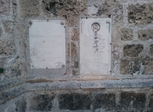 Erhaltung historischer Grabtafeln