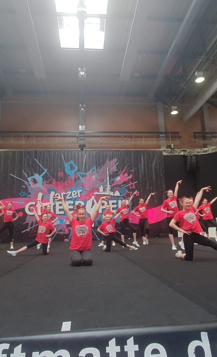 Uniformen für die Volcanos Cheerleader