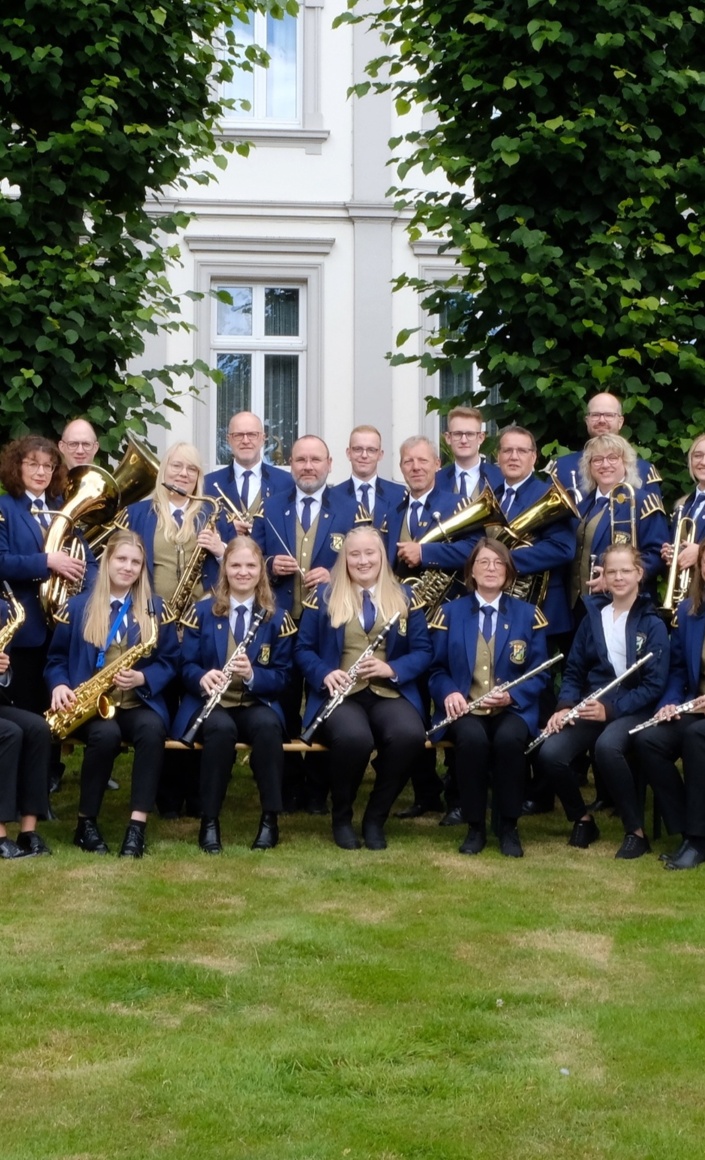 Blasorchester Ellenstedt - Uniformen für die Jugendlichen