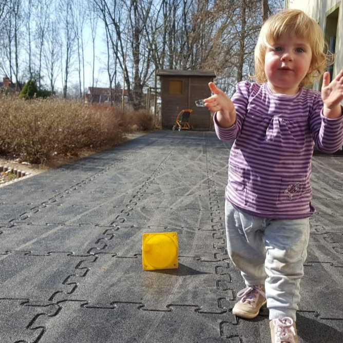 Fallschutzmatten für das Kinderhaus Lupinio