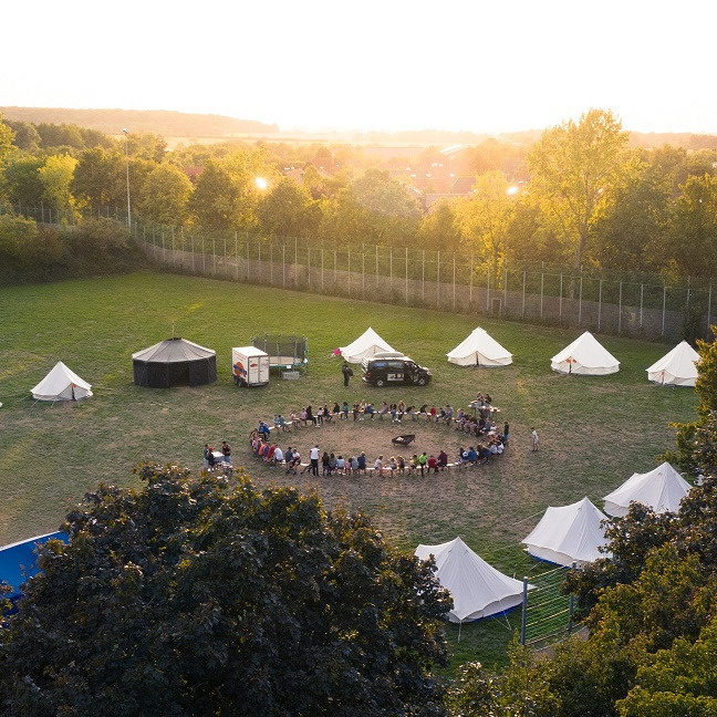 Zelte für die Zeltstadt
