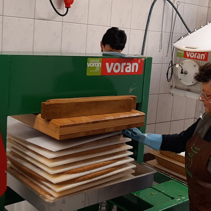 Neues Pasteurisiergerät für die Vereins-Kelterei