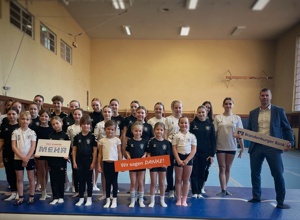 Gemeinsam zum AirTrack - für unsere kleinen und großen Akrobaten!