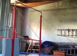Bühnensanierung der vielseitig genutzten Turnhalle