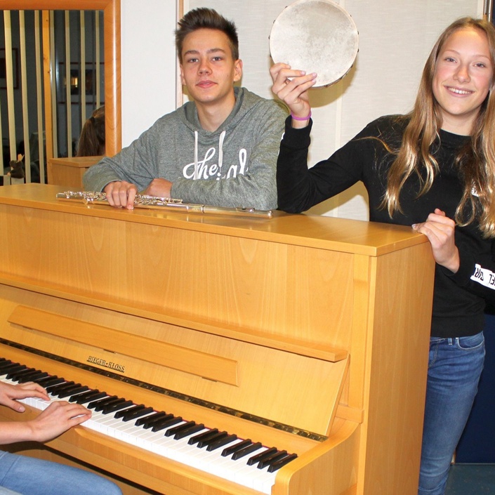 Ein neues Klavier für die Musikschule Denkendorf