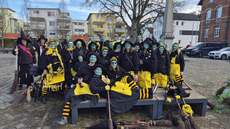 Neuanschaffung von Masken und neuem Häs für die Lorcher Fetza-Hexa