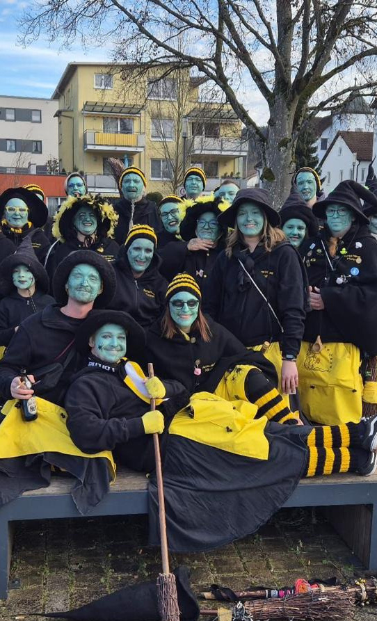 Neuanschaffung von Masken und neuem Häs für die Lorcher Fetza-Hexa