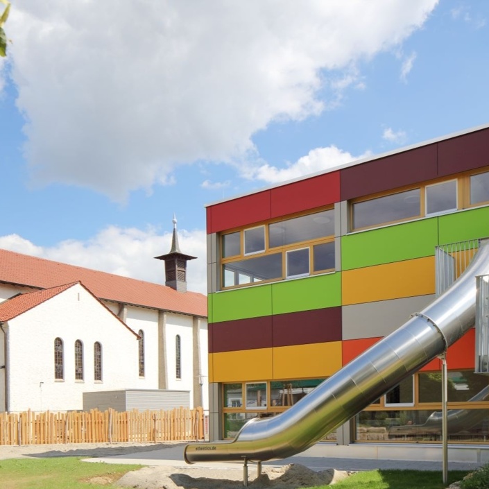Digitaler Zugang zur Friedenskirche Neu-Ulm