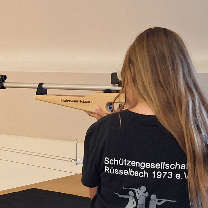 Anschaffung von Lichtpistole und Lichtgewehr f. die Jugend