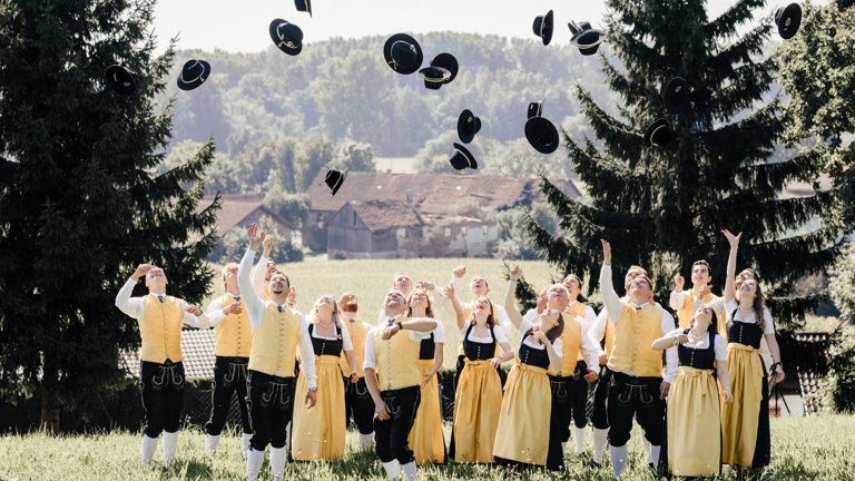 Neue Notenpult-Banner mit Vereinslogo