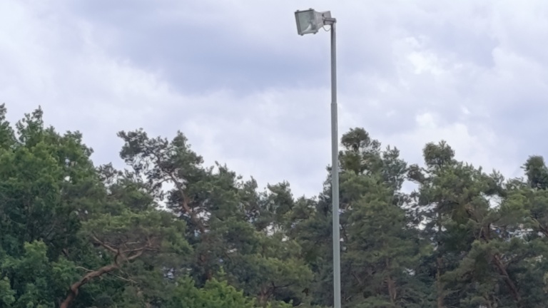 Neue Flutlichtanlage beim SV Großweismannsdorf-Regelsbach e.V