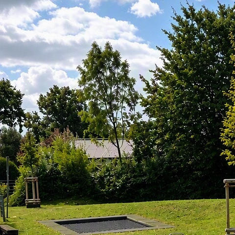 Trampolin am Spielplatz Haselbusch Rixbeck