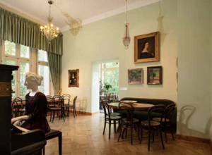 Gemeinsam ein Zuhause schaffen: Ein Café für Vielfalt und Zusammenhalt