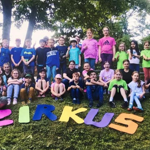 "Schule trifft Manege!" - Zirkusprojekt der Grundschule Rippberg
