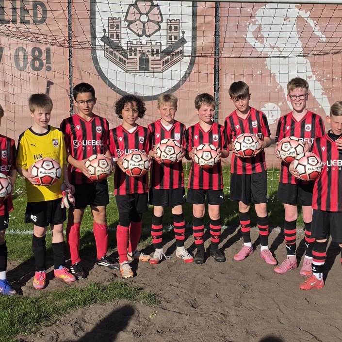 Neue Bälle für die Jugend des SV Lippstadt 08