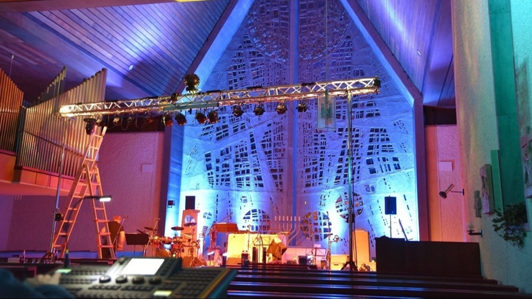 Kirche des 21. Jahrhunderts - Lichtausstattung für die Kirche Forth