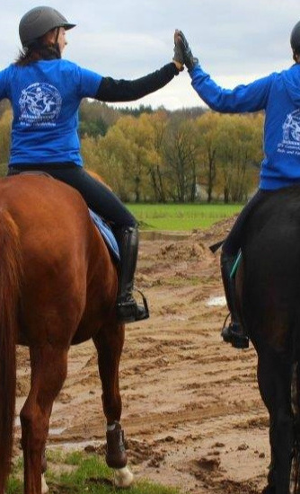 Reitplatzsanierung und –erweiterung