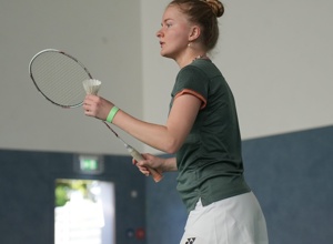 Ballgeld für die Badminton-Abteilung des TV Metjendorf