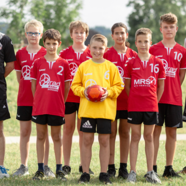 Trikots und Trainingsmaterialien für Handballer