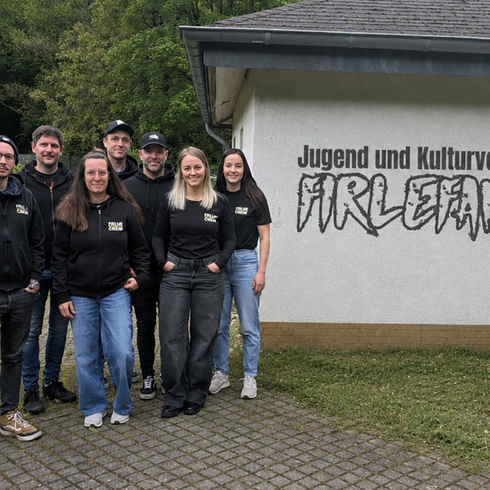 Überdachte Grillhütte für das Vereinshaus in Enkirch