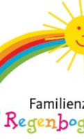 Spielhäuschen mit Küche für die kleinen Regenbogenkinder