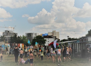 Ein Wasserspielplatz für die Juki-Farm