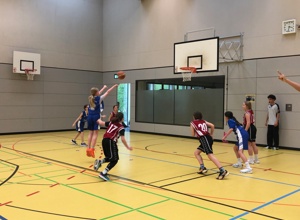 Girlspower beim Basketball