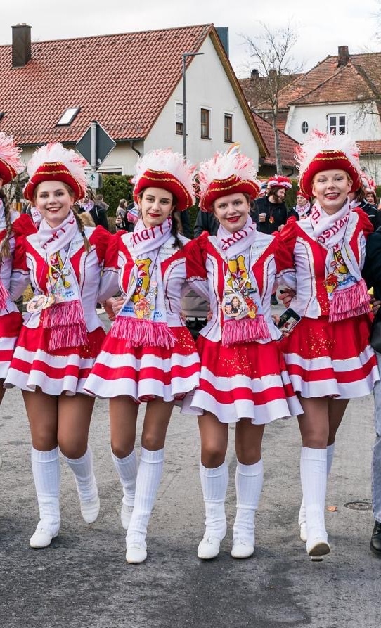 Neue Kostüme für die Prinzengarde