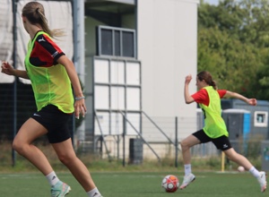 Regenjacken für alle Mädchen - Training bei jedem Wetter