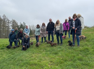Ohne Dackel wäre es nur ein Club. Rettet unser Zuhause.