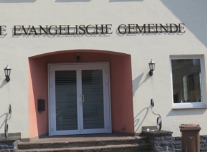 Neue Möbel für unsere Jugend, Teens- und Kindergottesdiensträume