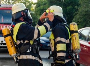 Neue Atemluftflaschen - Feuerwehr Altomünster