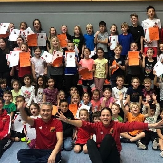Sportequipment für die Leichtathletik-Jugend der TSG Dorlar