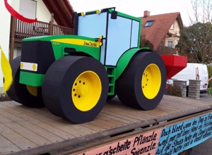 Gollhäifer Kerwâumzug