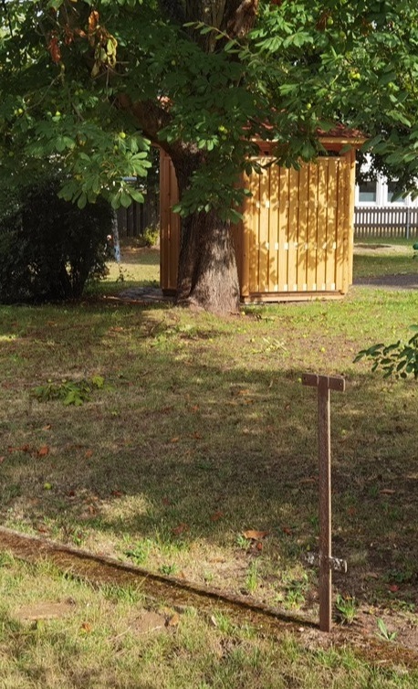 Spielplatz- Zaun