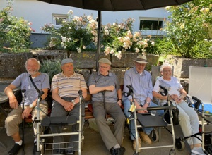 Neuer Sonnenschutz für den Innenhof der Senioren-Tagespflege, Walldürn
