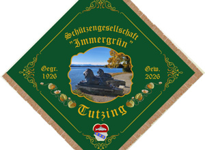 100 jähriges Vereinsjubiläum, Fahnenweihe mit Gottesdienst und Umzug