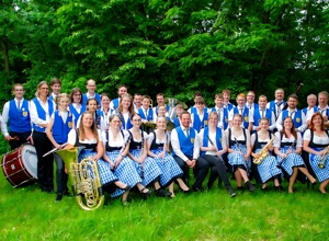 Neue Uniformen für die Blaskapelle Mürsbach