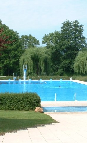 Wasserweg mit Hindernissen für das Inntal-Schwimmbad in Ering 