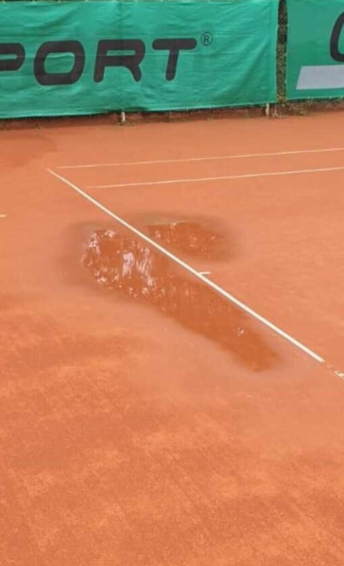 Neue Linien für sicheres Tennisspiel