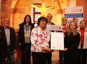 32-Zoll-Digitales Elektronisches Smartboard Mit Beweglicher Halterung