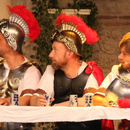 Kostüme "Orpheus in der Unterwelt"