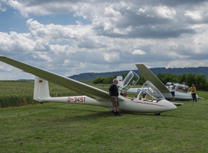 Unser Flugzeug braucht einen neuen Anstrich!